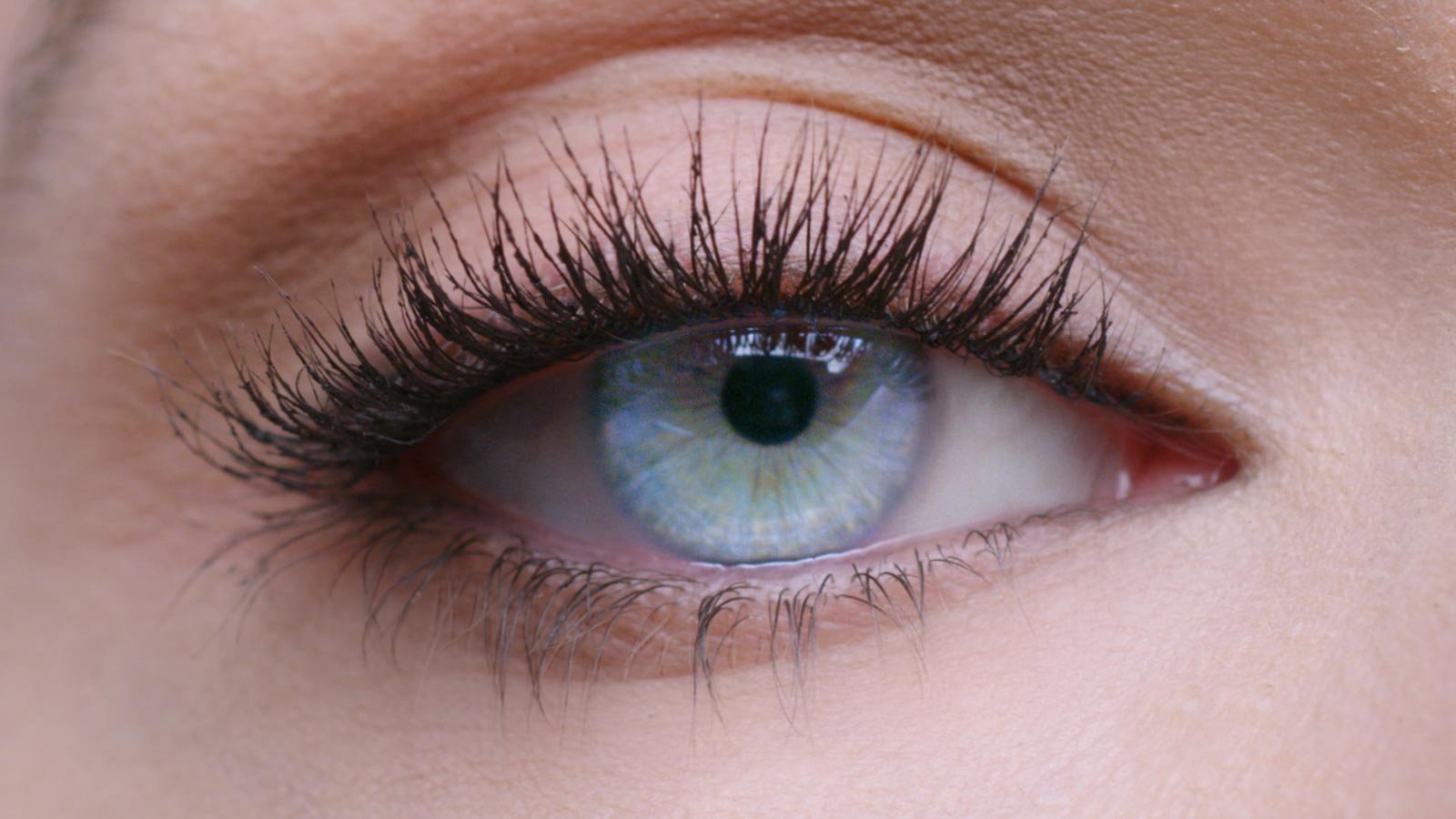 Слайдер із зображенням після, Maybelline Lash Sensational reno2020 1